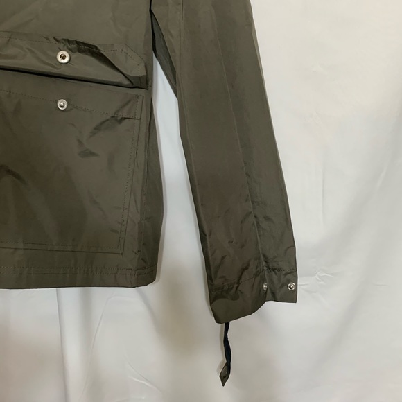FOREVER 21 OLIVE GREEN RAIN JACKET (S) - Picture 5 of 7